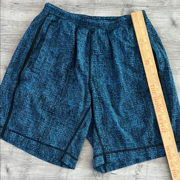 Lululemon Pace Breaker Blue Athletic Men's Shorts - Picture 7 of 7